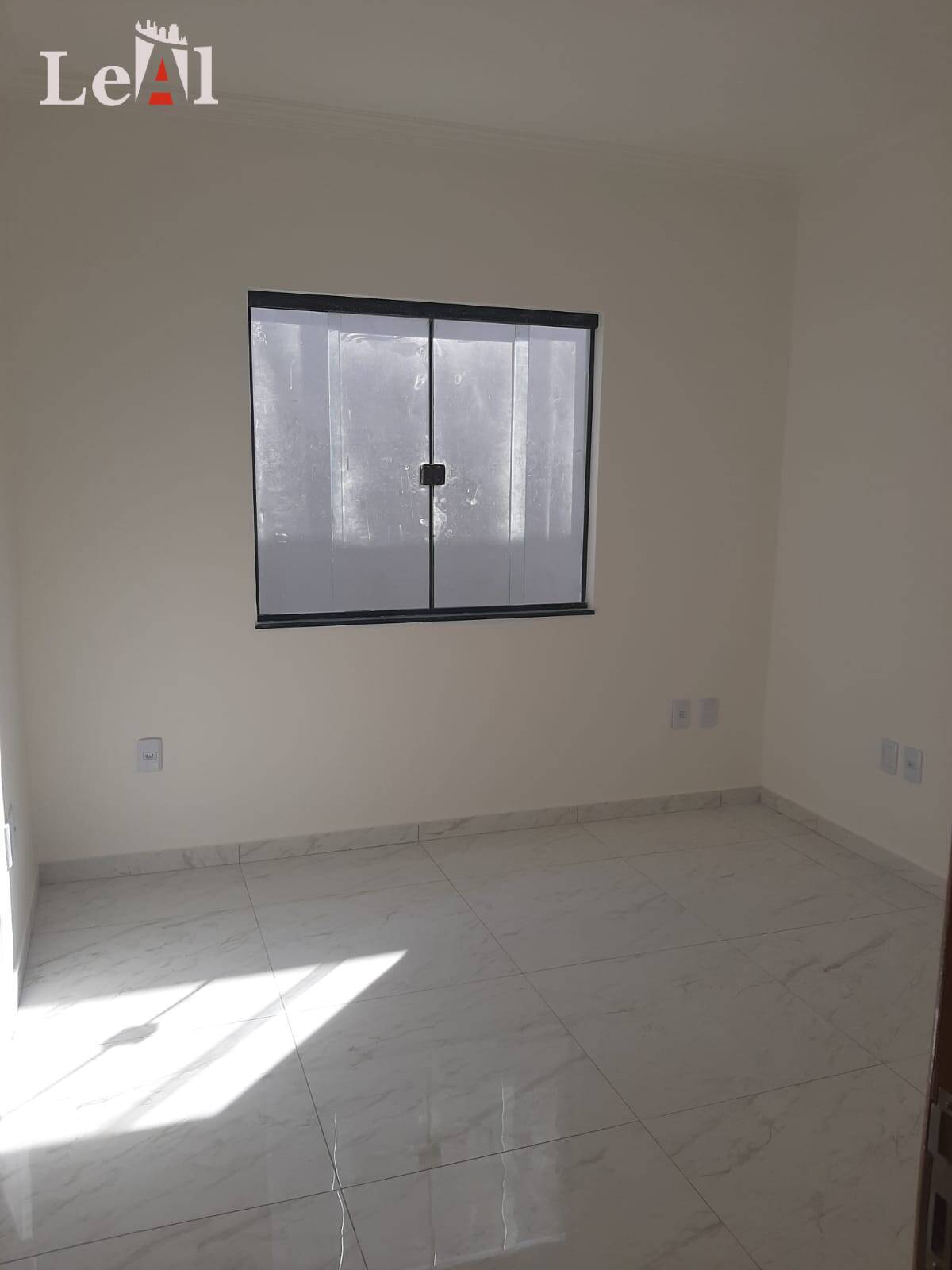Casa à venda com 2 quartos, 90m² - Foto 10