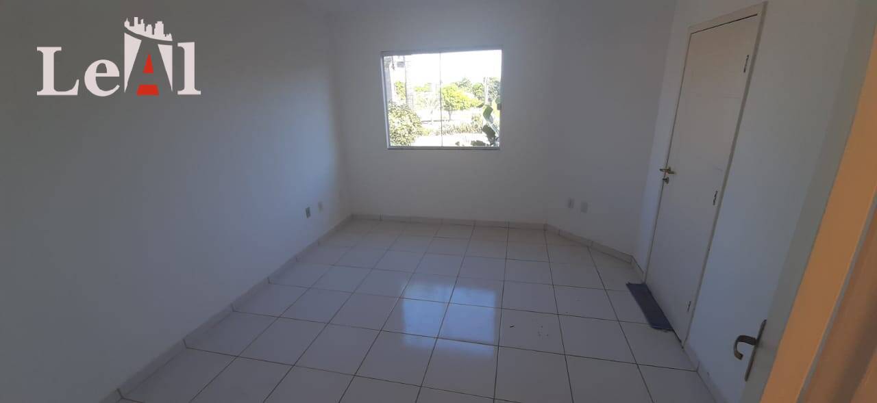 Apartamento à venda com 2 quartos, 74m² - Foto 2