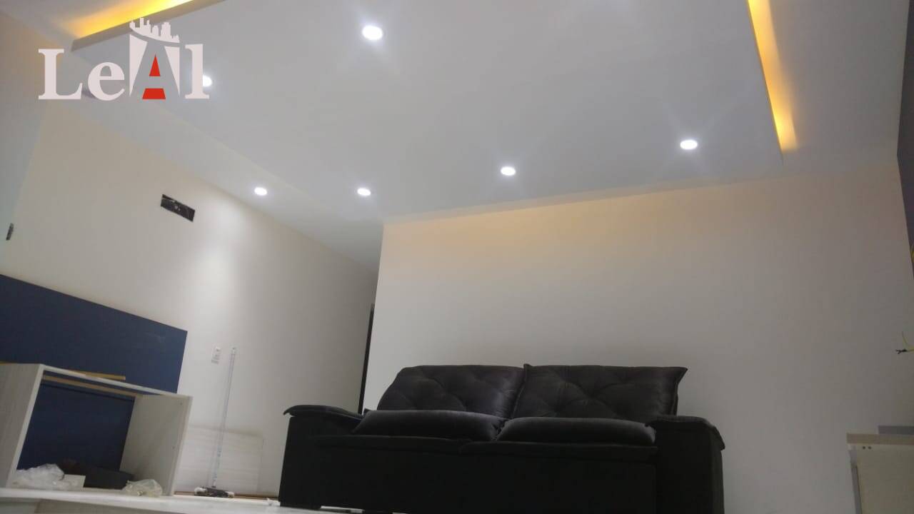 Casa à venda com 3 quartos, 302m² - Foto 9