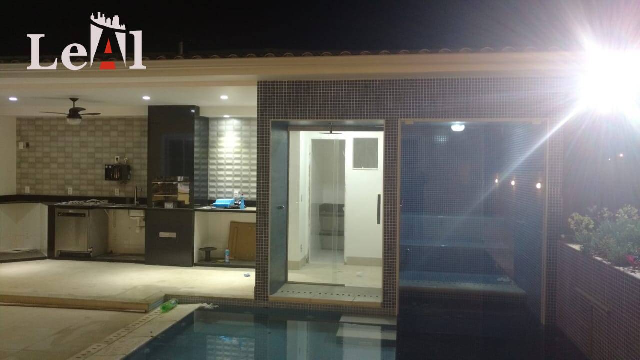 Casa à venda com 3 quartos, 302m² - Foto 14