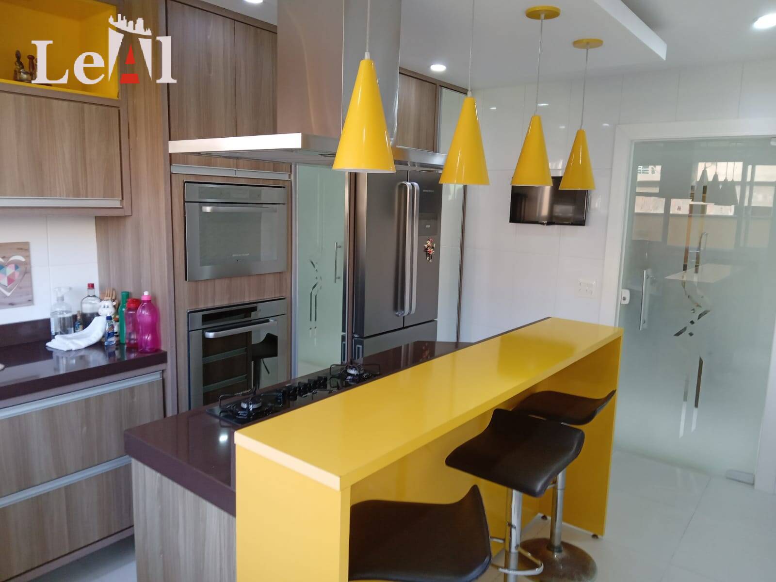 Casa à venda com 3 quartos, 302m² - Foto 30