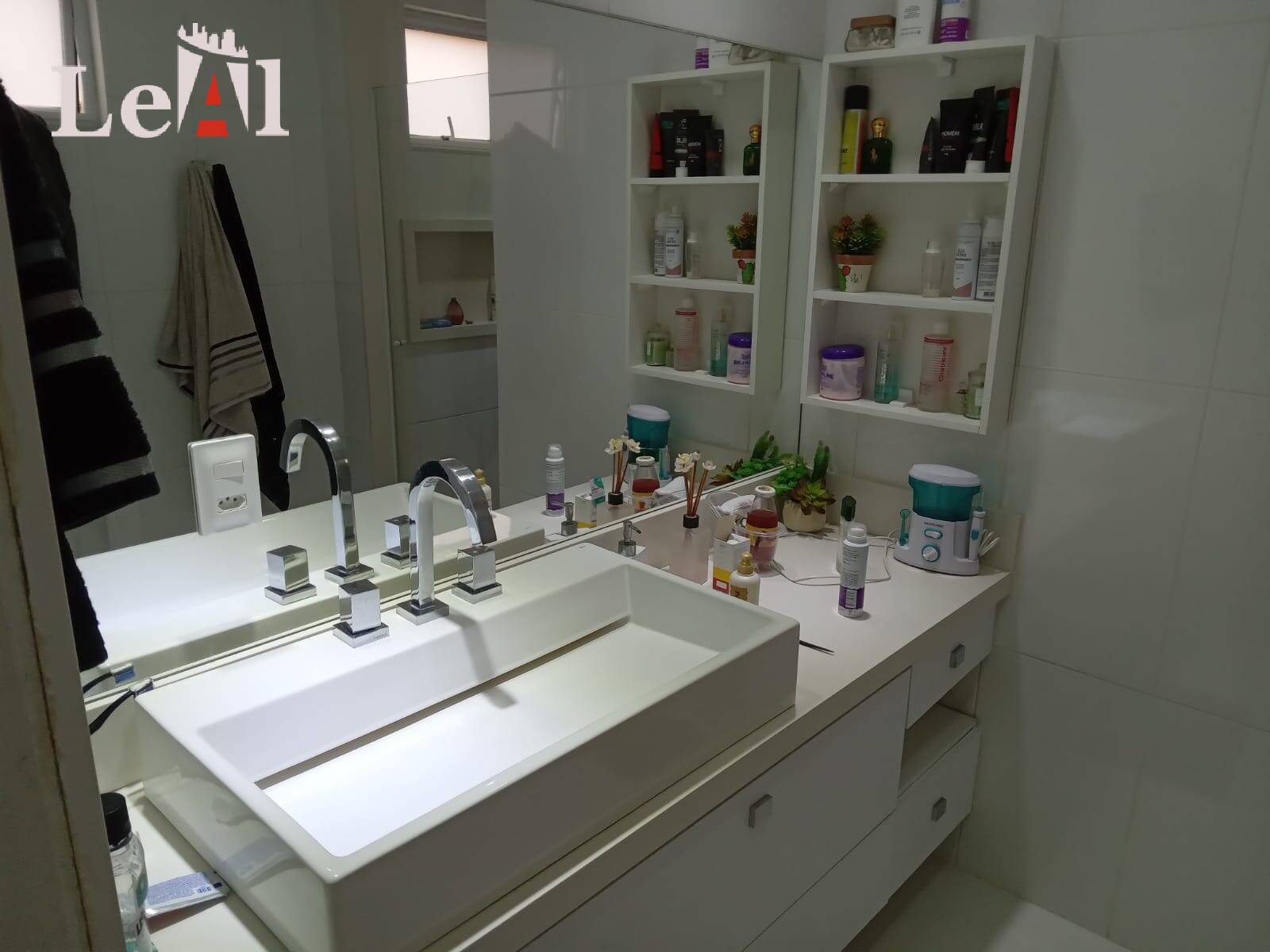 Casa à venda com 3 quartos, 302m² - Foto 34
