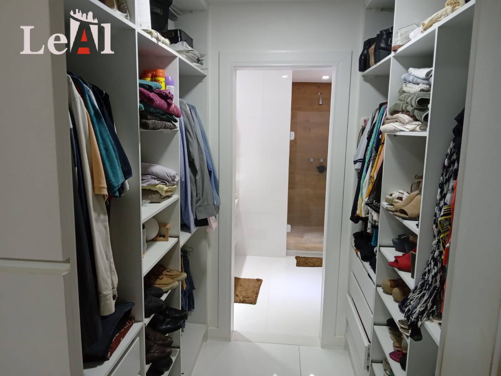 Casa à venda com 3 quartos, 302m² - Foto 40