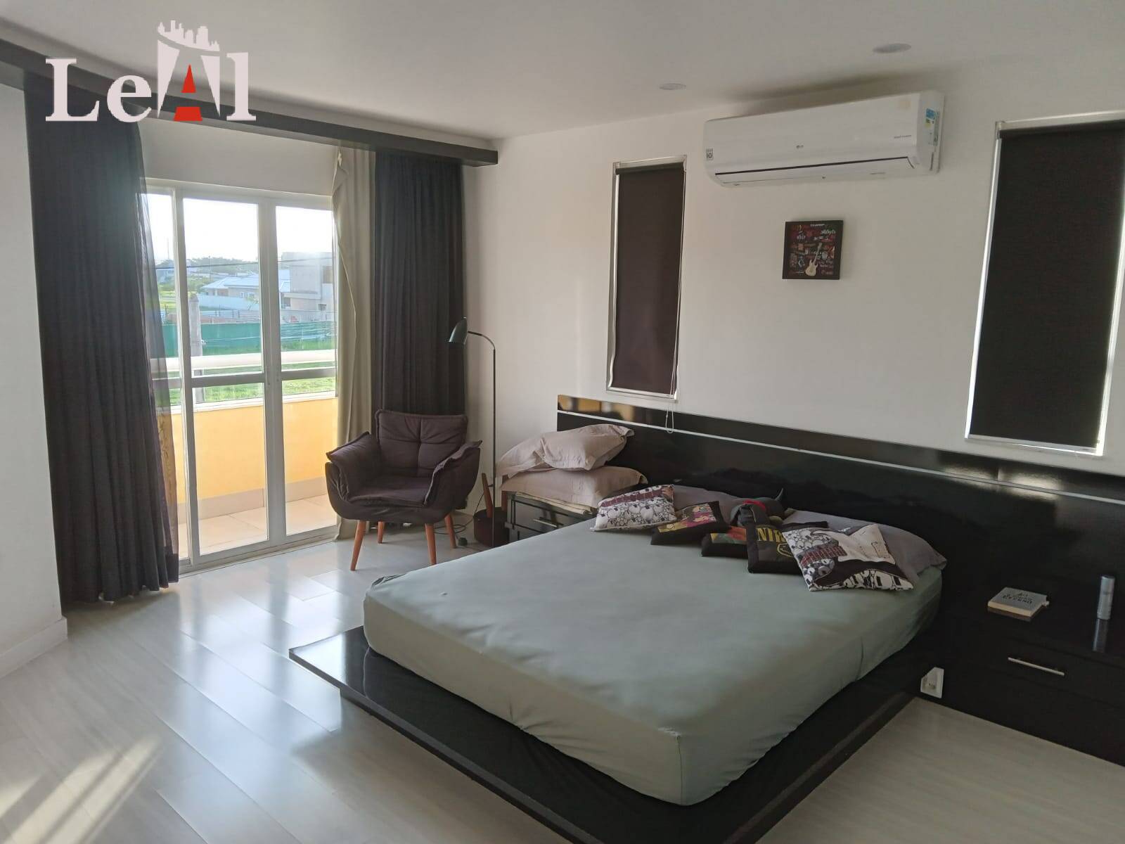 Casa à venda com 3 quartos, 302m² - Foto 46