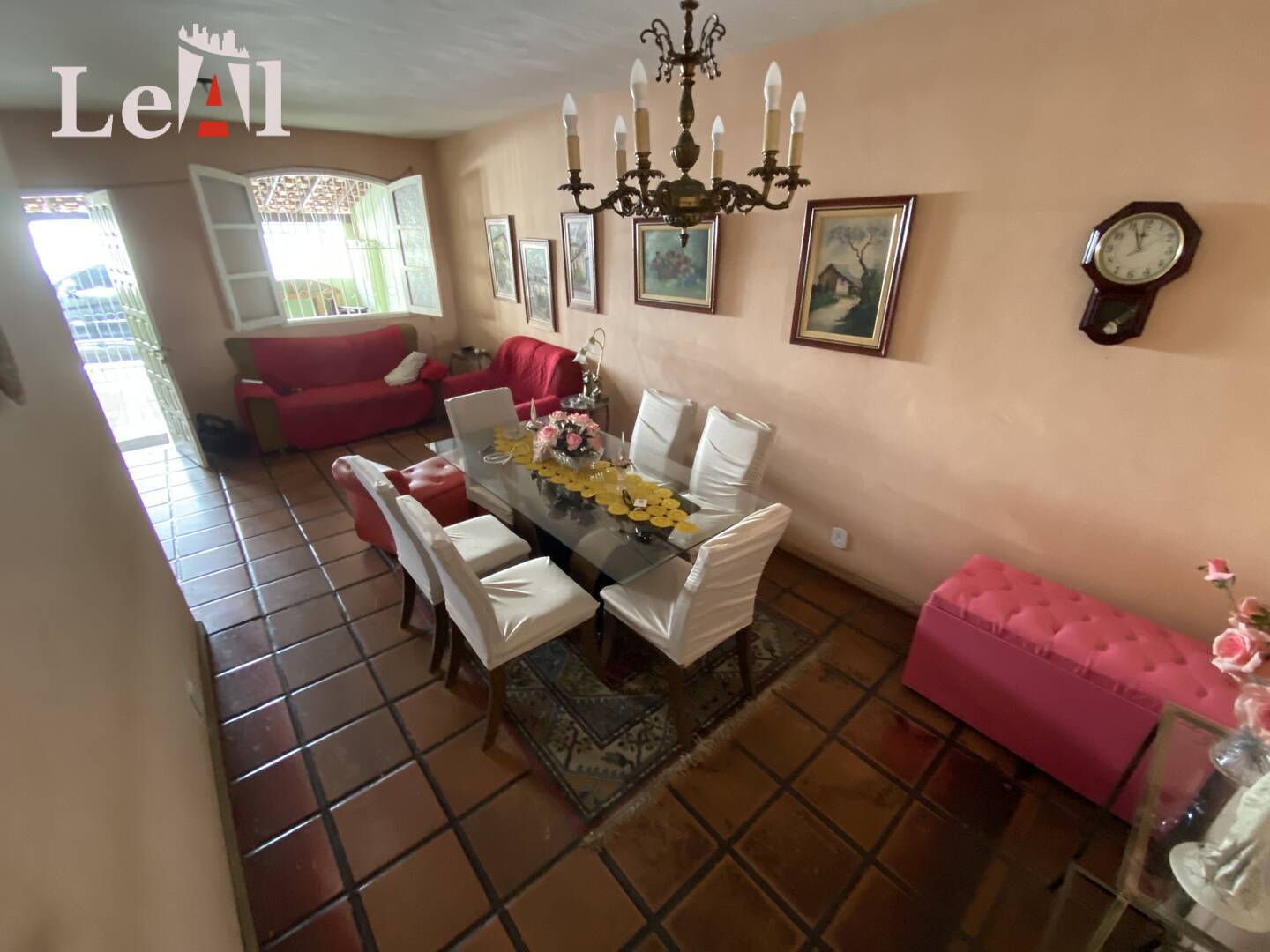 Casa à venda e aluguel com 2 quartos, 125m² - Foto 1