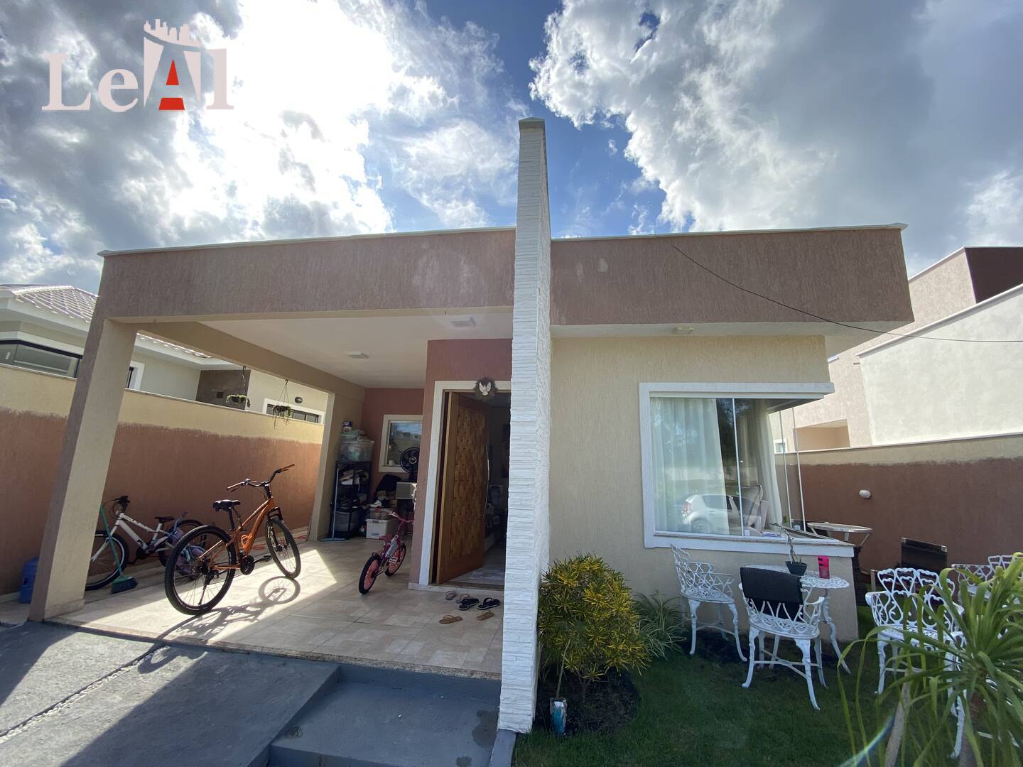 Casa, 3 quartos, 240 m² - Foto 1