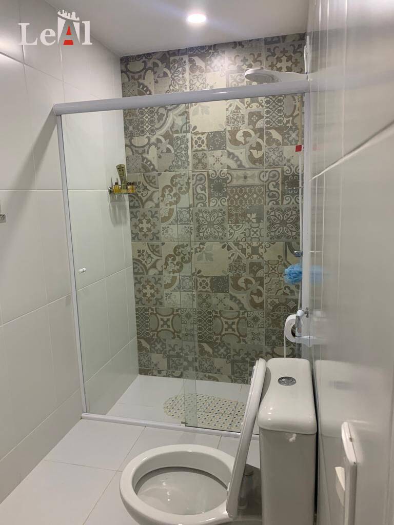 Casa à venda com 4 quartos, 302m² - Foto 12