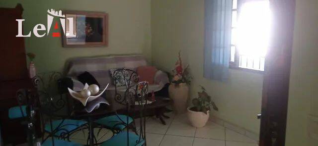 Casa à venda com 2 quartos, 180m² - Foto 13