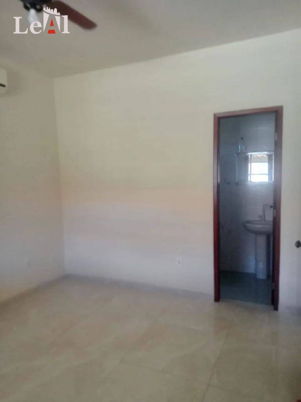 Casa à venda com 3 quartos, 190m² - Foto 11