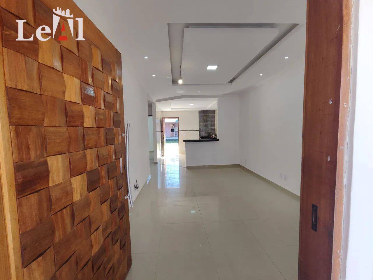 Casa à venda com 3 quartos, 480m² - Foto 2